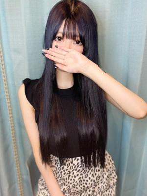 りりか　19歳Ｈカップ美少女