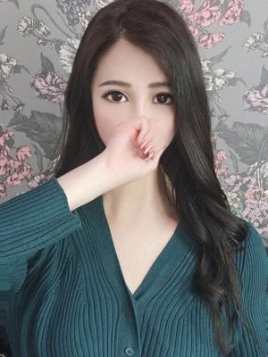 ヒトミ