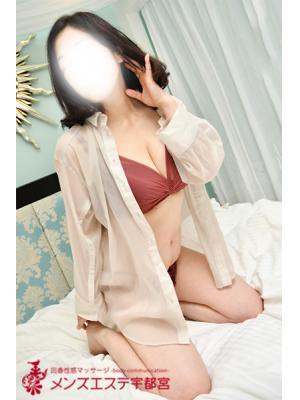小賀　たまき