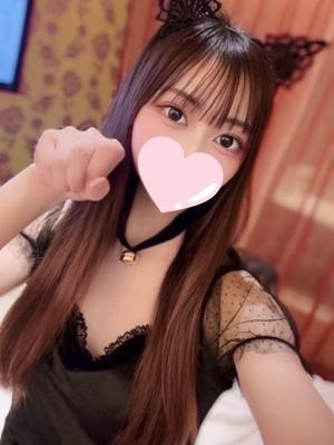 ヒトミ
