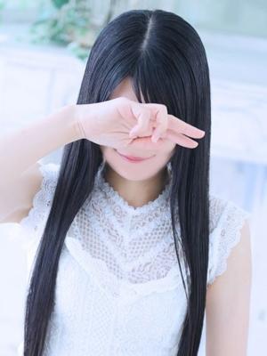 新人・由里奈(ユリナ)